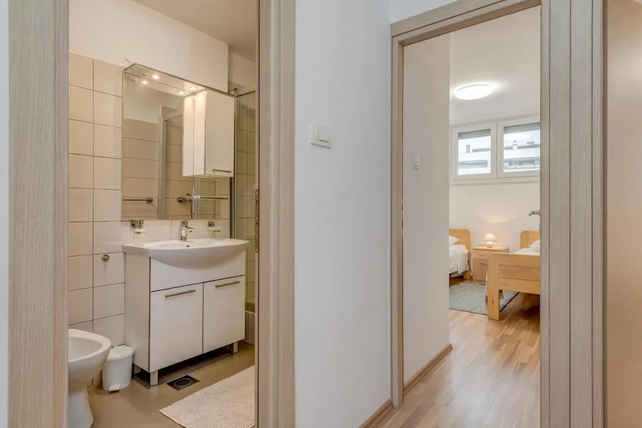 Apartment Toma Split 0*,  Croatia